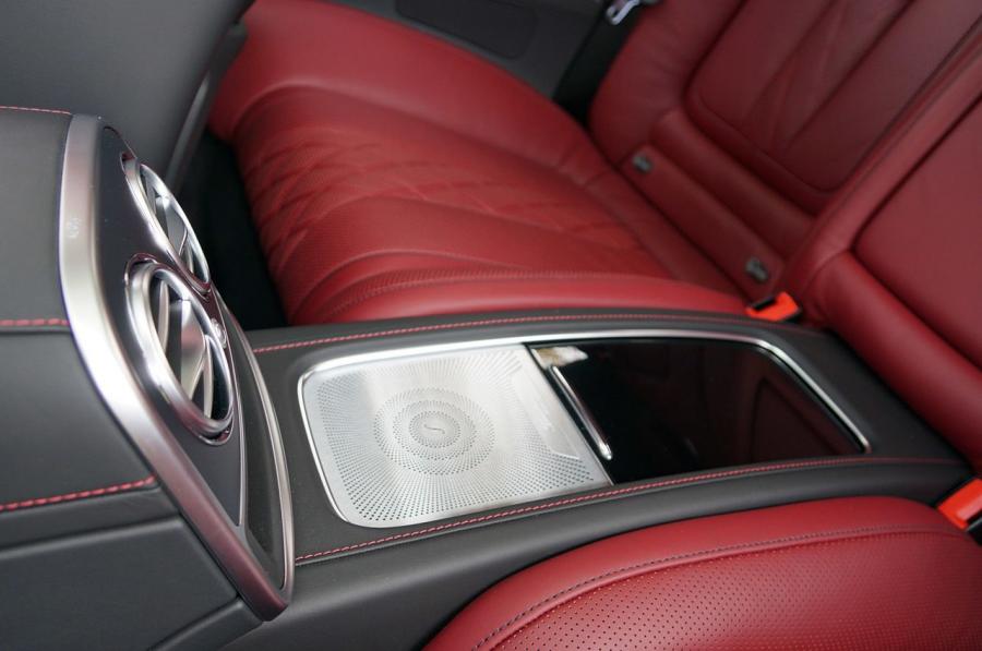  Mercedes-Benz S550 Coupe 4Matic 2015 года  (US) (фото 32 из 42)